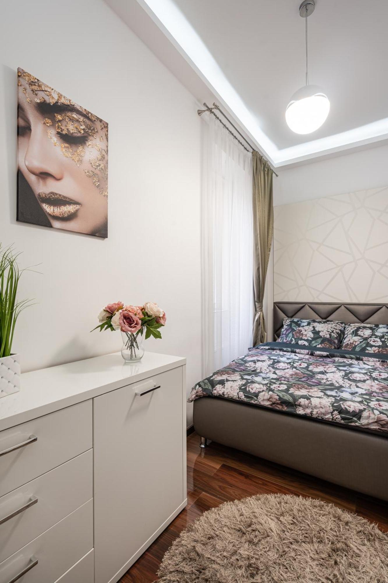 Centrum Opera Luxury Apartment With Free Garage Budapest Exterior foto